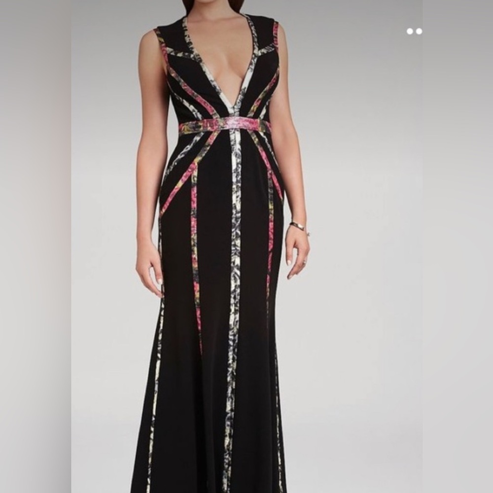 BCBG MAXAZRIA Hilaria V-neck Bias-cut gown Size 06 EUC Mermaid gown